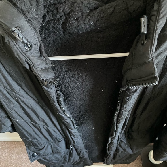 H&M black coat 🖤 - Picture 5 of 6